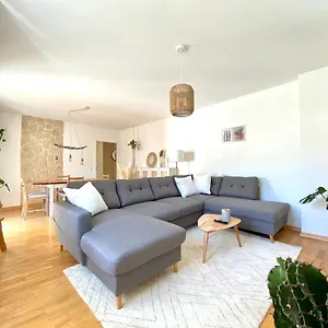 https://best-butler-boho-boutique-city-apartment-netflix-sky-dazn.com-bavaria.com